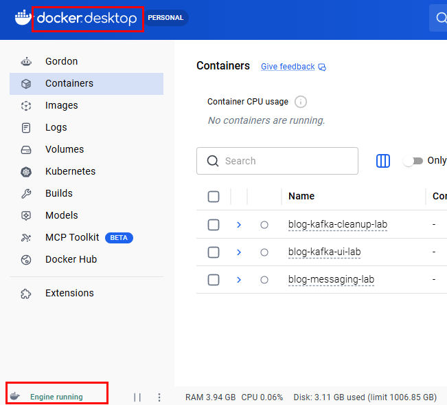 Windows Docker Desktop 하단에서 Engine running 상태를 확인하는 화면